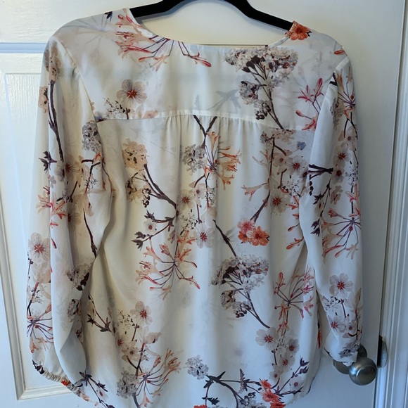 H&M floral blouse - Picture 2 of 5